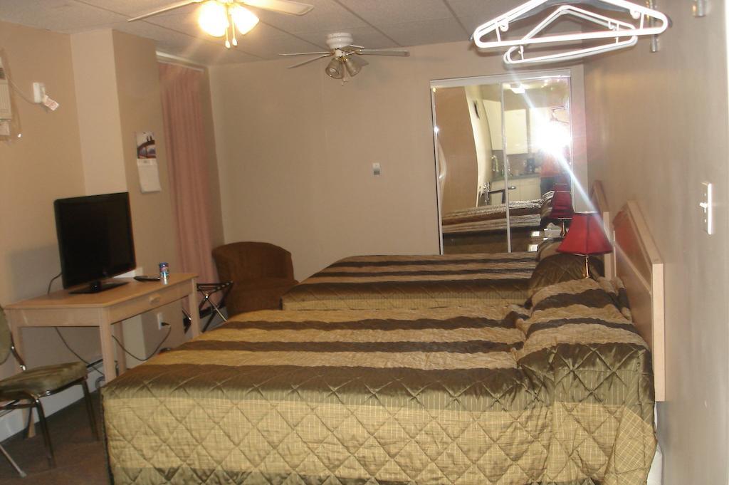King'S Hotel & Motel By Elevate Rooms Shaunavon Kültér fotó