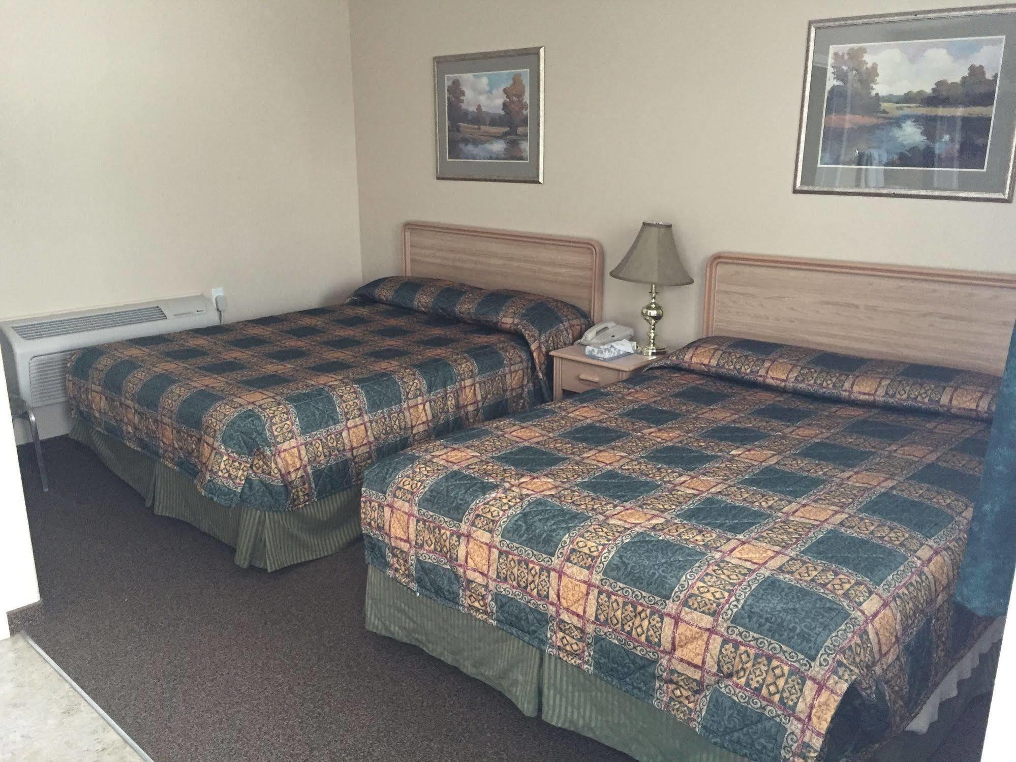 King'S Hotel & Motel By Elevate Rooms Shaunavon Kültér fotó